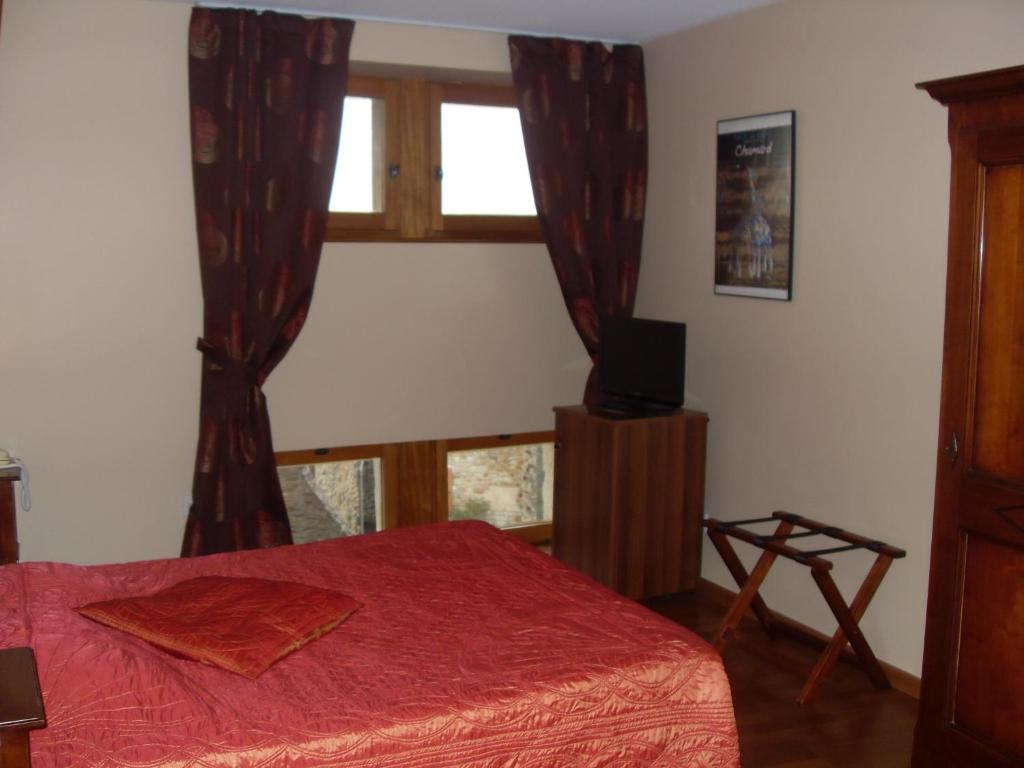 La Bastide Du Soleil Hotel Vinezac Room photo