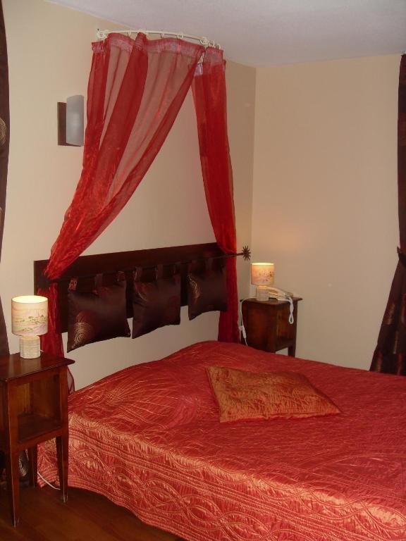 La Bastide Du Soleil Hotel Vinezac Room photo